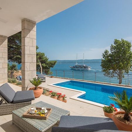 Absolute Beach Villa Омиш Экстерьер фото